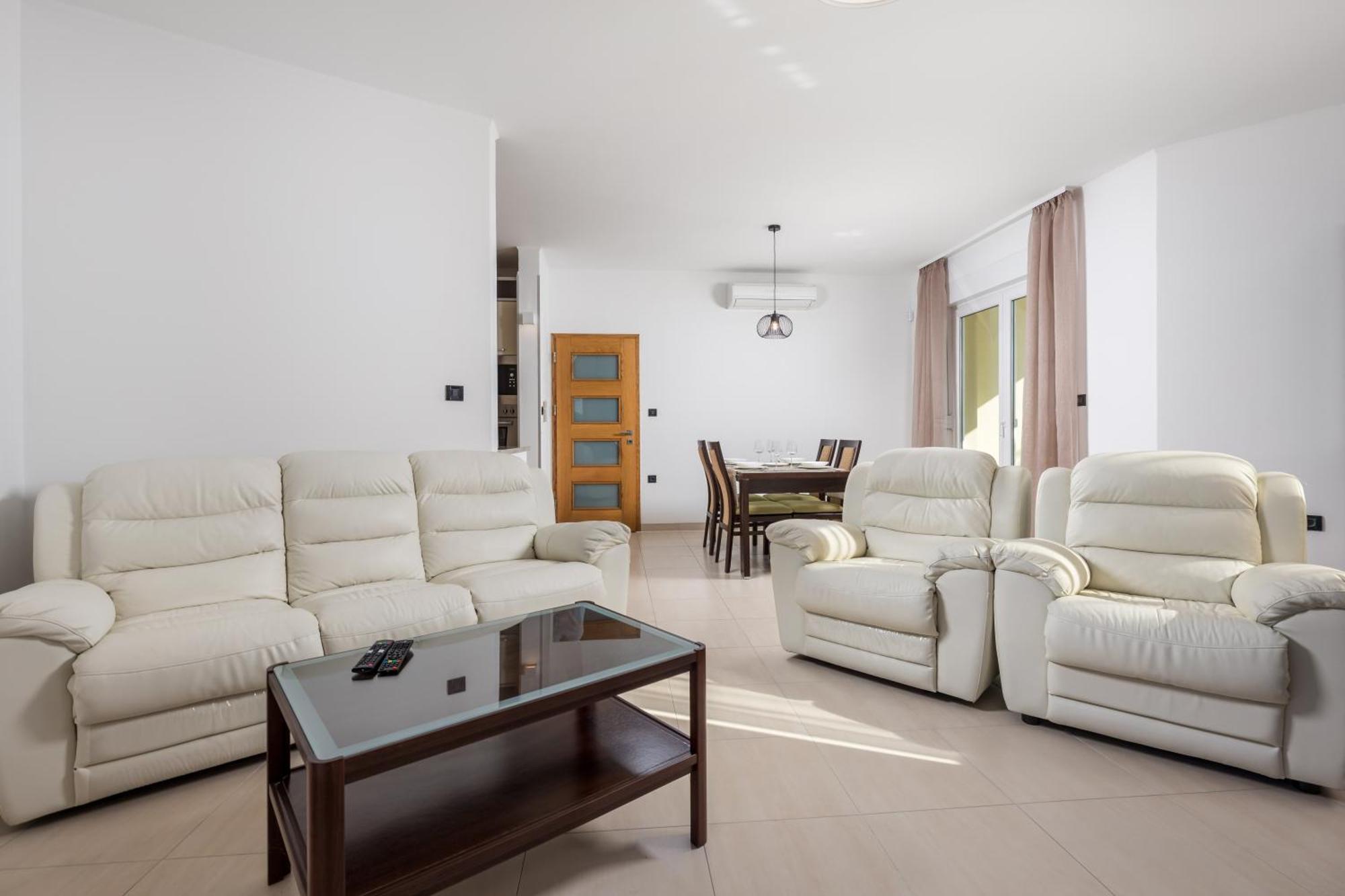 Luxury Villa Ostro With Pool & Krk Bridge View كلارجيفيكا المظهر الخارجي الصورة