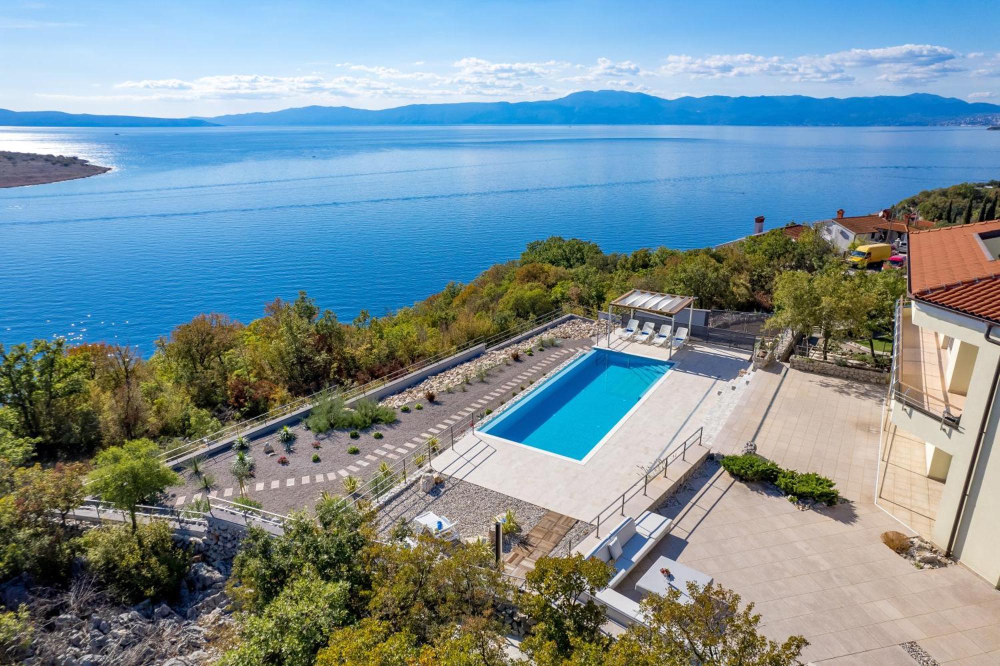 Luxury Villa Ostro With Pool & Krk Bridge View كلارجيفيكا المظهر الخارجي الصورة